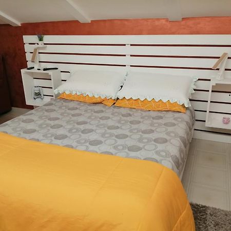 B&B La Camelia 산테라모 인 콜레 외부 사진