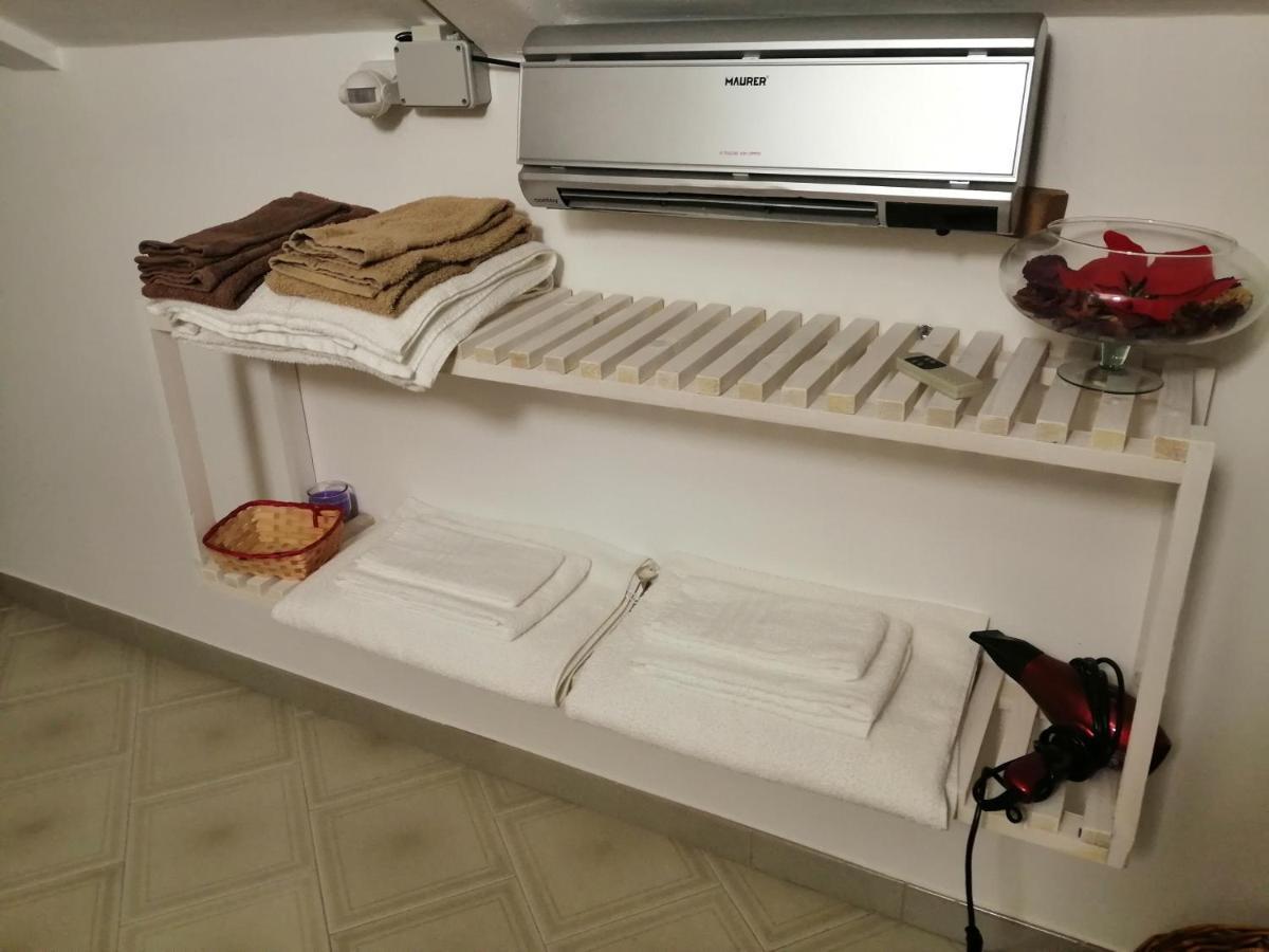 B&B La Camelia 산테라모 인 콜레 외부 사진